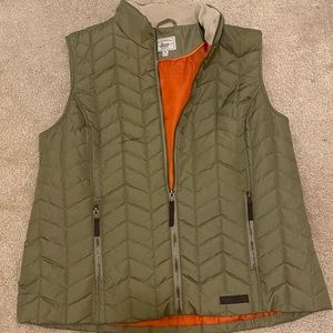 Army green puffer vest